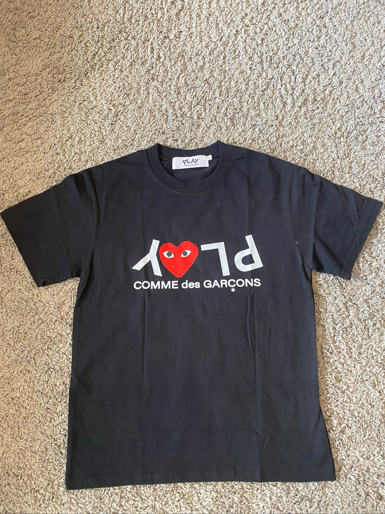 t-shirt comme des garçons 